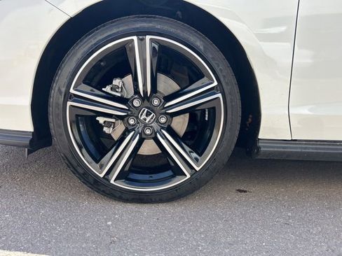 Used 2024 Honda Accord Sport image 34