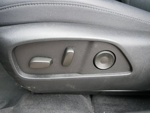 Used 2025 Chevrolet Equinox LT w/ Convenience Package II AWD/4WD image 13