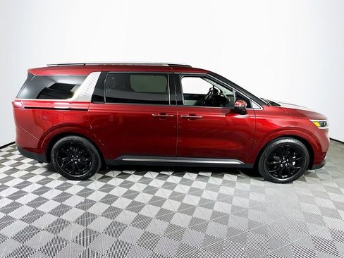 Used 2024 Kia Carnival SX FWD image 8