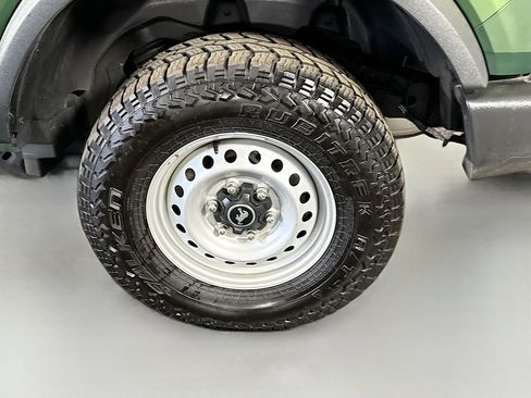 Used 2023 Ford Bronco 4-Door AWD/4WD image 37