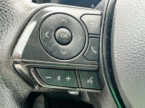 Used 2024 Toyota Corolla LE FWD image 12
