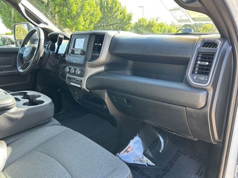 Used 2024 RAM 2500 Tradesman w/ Chrome Appearance Group image 38