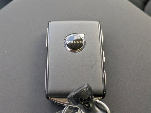 New 2026 Volvo XC90 T8 Plus w/ Protection Package Premier image 44