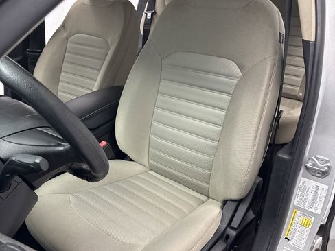 Used 2018 Ford Fusion S image 10