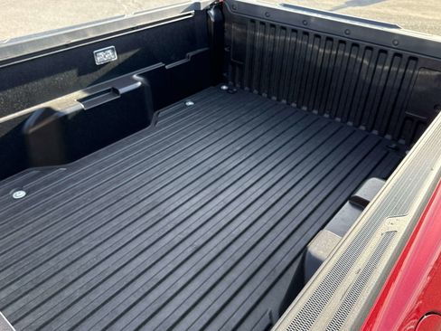 Used 2025 Toyota Tacoma SR5 image 15