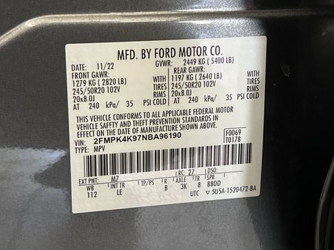 Used 2022 Ford Edge Titanium w/ Class II Trailer Tow Package AWD/4WD image 40