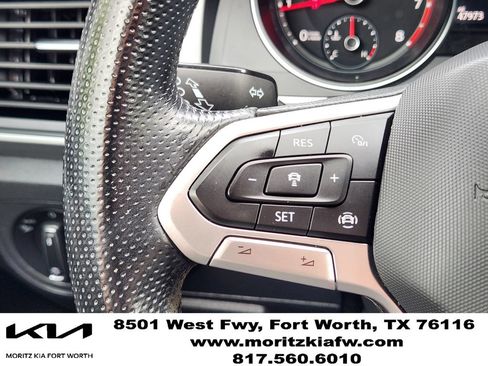 Used 2021 Volkswagen Atlas Cross Sport SE w/ Panoramic Sunroof Package FWD image 27