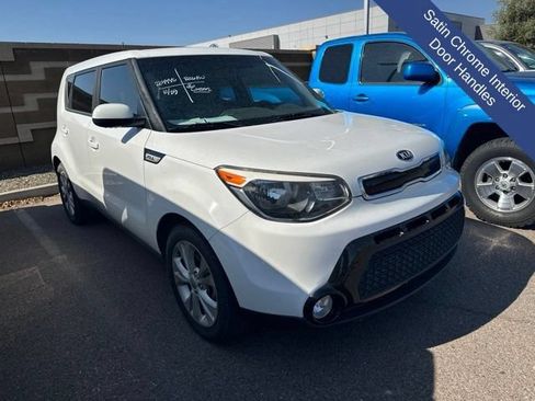 Used 2016 Kia Soul + w/ Audio Package FWD image 10