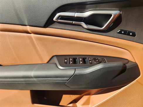 New 2026 Kia Sportage X-Line w/ X-Line Technology Package image 18