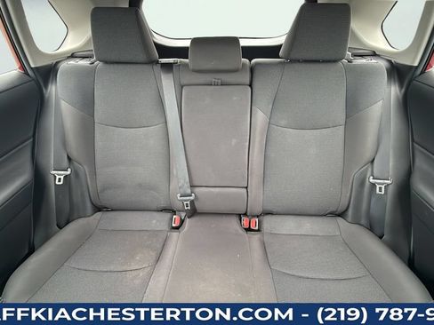 Used 2021 Toyota RAV4 LE AWD/4WD image 30