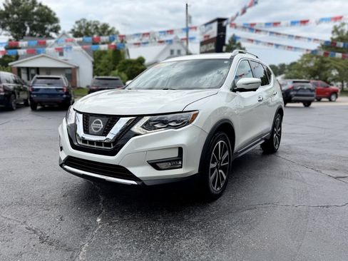 Used 2017 Nissan Rogue SL w/ SL Premium Package AWD/4WD image 4