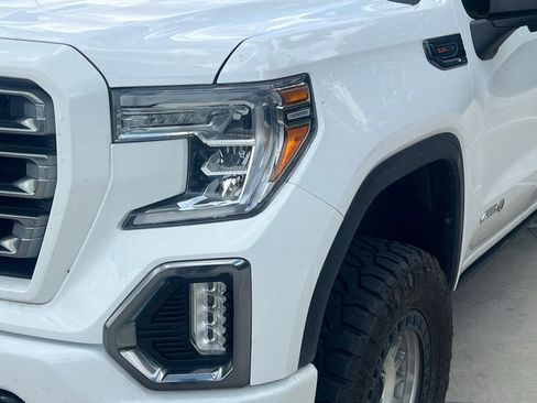 Used 2019 GMC Sierra 1500 AT4 w/ AT4 Premium Package AWD/4WD image 4