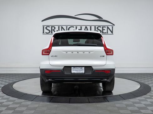 Used 2023 Volvo XC40 B5 Ultimate w/ Climate Package image 6
