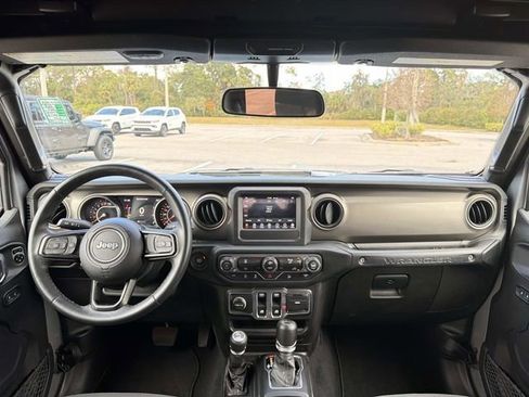 Used 2018 Jeep Wrangler Sport S image 14