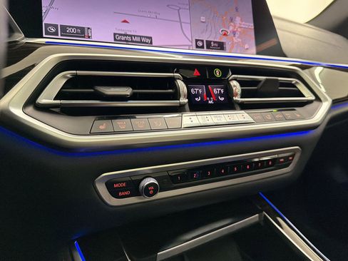 Used 2020 BMW X5 xDrive40i w/ M Sport Package image 32