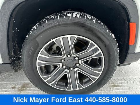 Used 2024 Jeep Wagoneer Series II image 21