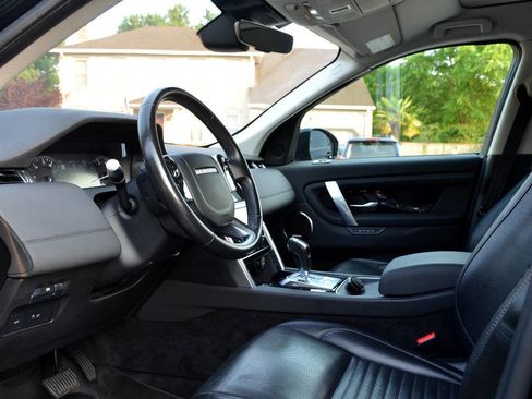 Used 2020 Land Rover Discovery Sport S image 15