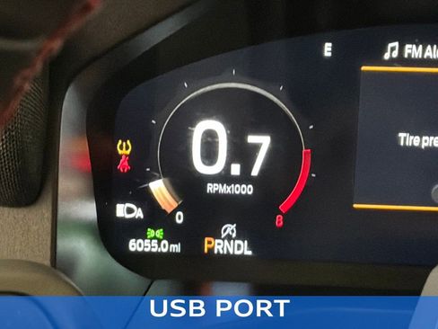 Used 2025 Ford Explorer ST-Line w/ ST-Line Street Pack image 13