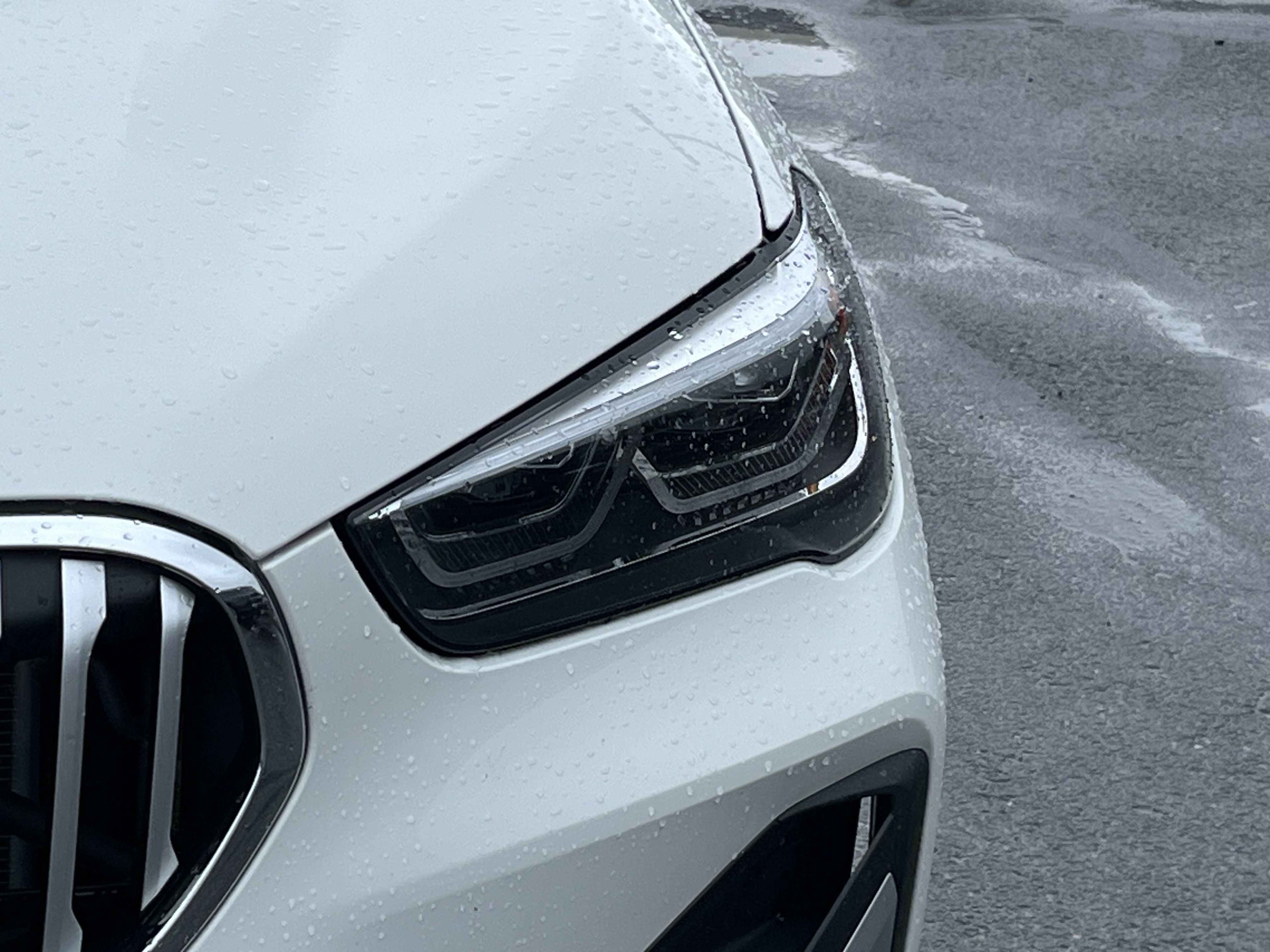 Used 2022 BMW X1 xDrive28i w/ Premium Package AWD/4WD image 13
