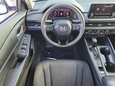 Used 2023 Honda Accord EX image 12