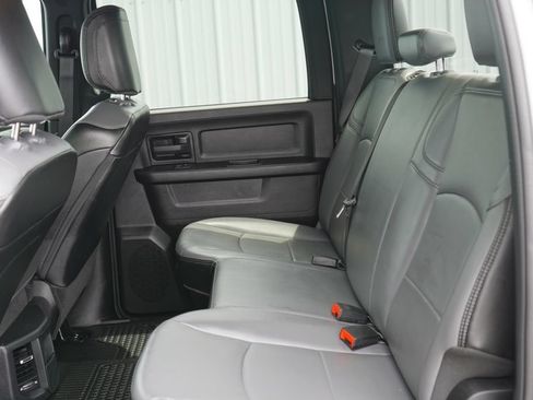 Used 2024 RAM 2500 Tradesman w/ Chrome Appearance Group AWD/4WD image 30
