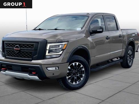Used 2021 Nissan Titan PRO-4X w/ Pro-4x Convenience Package image 1