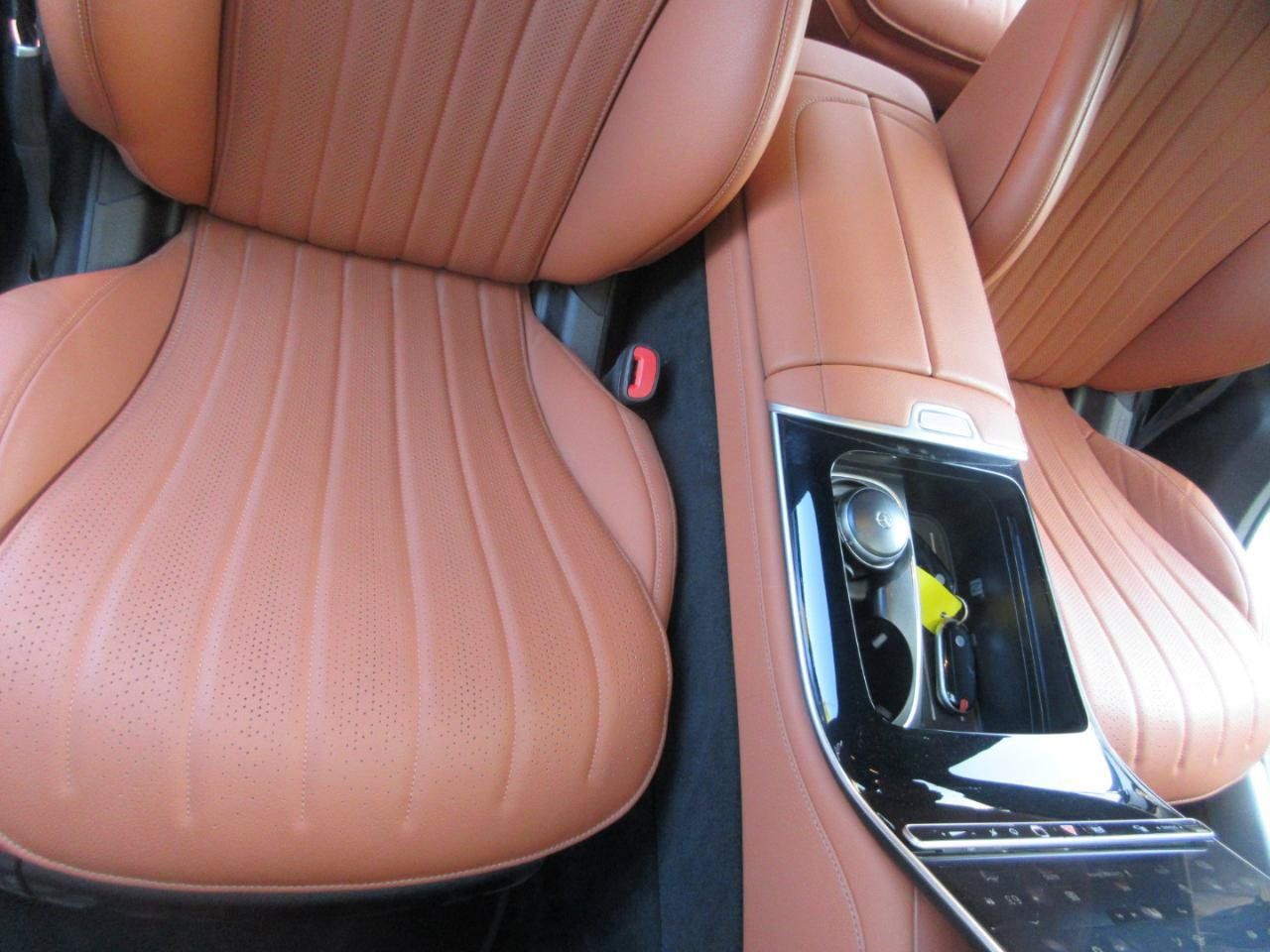 Used 2023 Mercedes-Benz S 500 4MATIC image 25