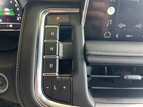 Used 2022 GMC Yukon SLT w/ SLT Premium Package RWD image 21
