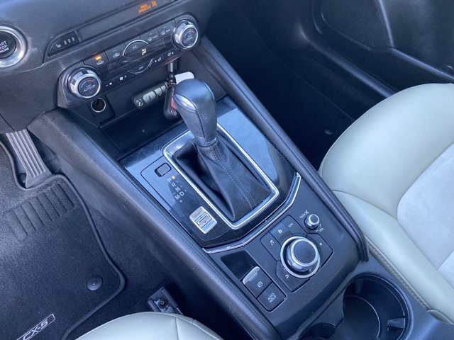 Used 2017 MAZDA CX-5 Touring w/ Preferred Equipment Package FWD image 24