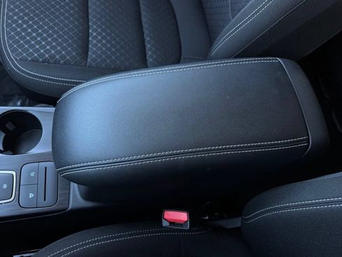 Certified 2024 Ford Escape Active AWD/4WD image 24