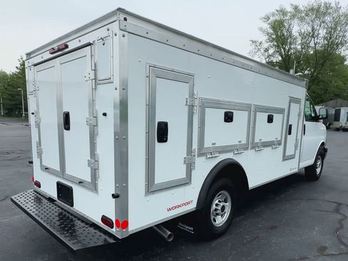 New 2025 GMC Savana 3500 w/ Power Convenience Package image 8