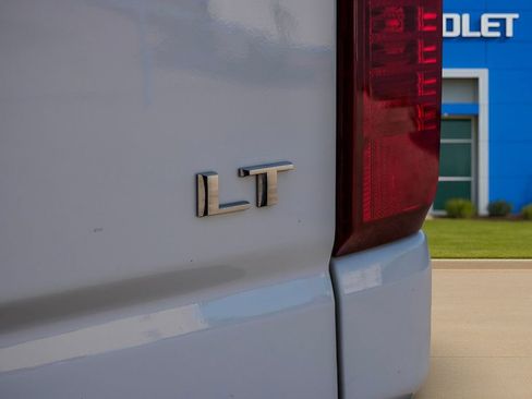 Used 2024 Chevrolet Silverado 2500 LT AWD/4WD image 14
