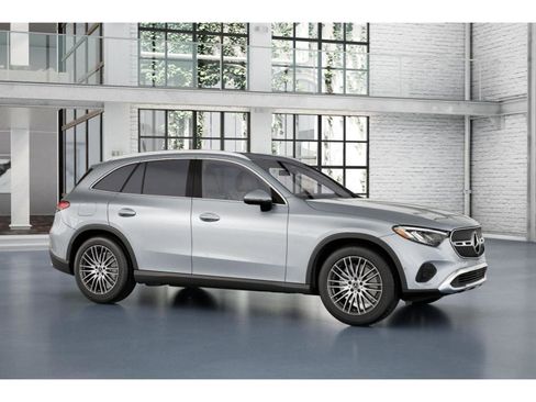 Used 2025 Mercedes-Benz GLC 300 GLC 300 image 13