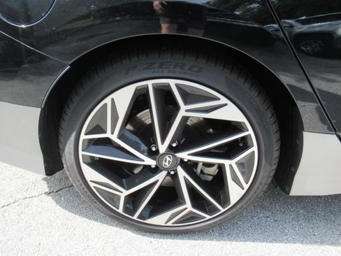 Used 2023 Hyundai Ioniq 6 SEL w/ Cargo Package RWD image 10
