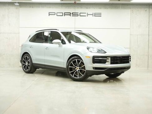 New 2026 Porsche Cayenne AWD/4WD image 9