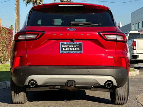 Used 2024 Ford Escape SE w/ PHEV Premium Package image 5