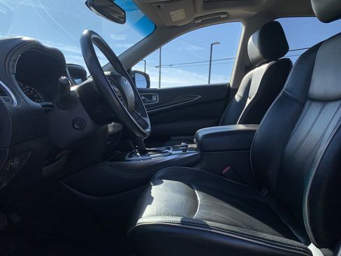 Used 2017 INFINITI QX60 w/ Premium Plus Package image 16