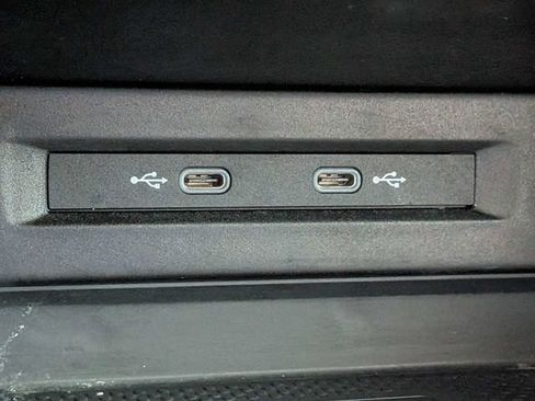 Used 2022 Volkswagen Tiguan SEL R-Line AWD/4WD image 21