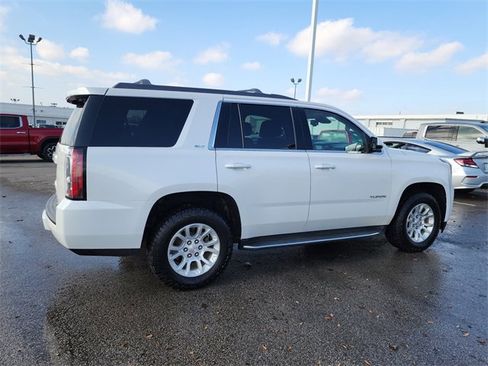 Used 2018 GMC Yukon SLT w/ HD Trailering Package image 2