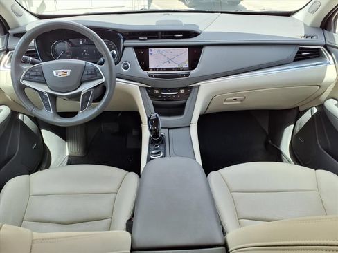 Used 2024 Cadillac XT5 Premium Luxury FWD image 11