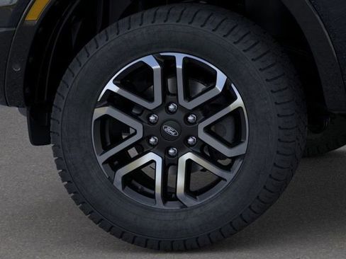 New 2025 Ford Ranger Lariat w/ FX4 Off-Road Package image 37