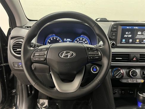 Used 2020 Hyundai Kona SEL image 14