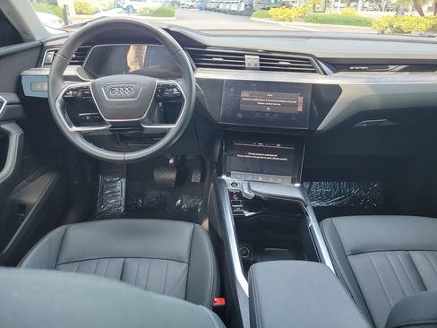 Used 2021 Audi e-tron Premium w/ Convenience Plus Package AWD/4WD image 13