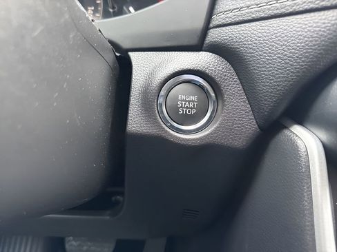 Used 2025 Toyota RAV4 XLE w/ Convenience Package FWD image 24