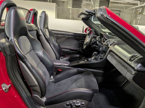 Used 2015 Porsche Boxster GTS image 25