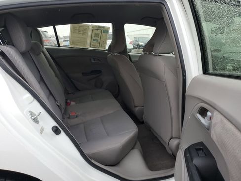 Used 2013 Honda Insight image 32