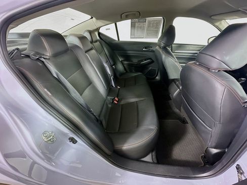 Used 2025 Nissan Altima 2.5 SR AWD/4WD image 11