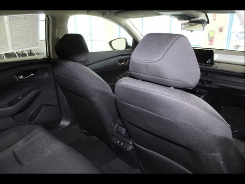 Used 2025 Honda Accord LX image 20