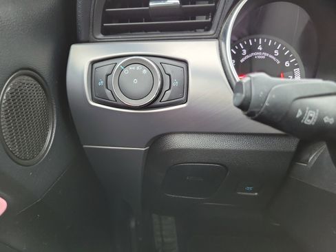 Used 2022 Ford Mustang Premium image 12