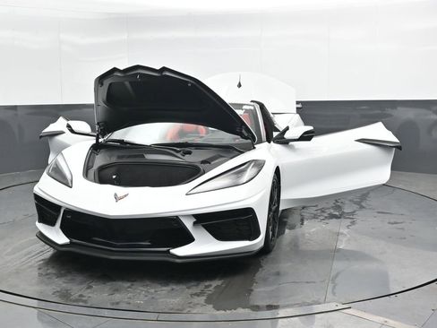 Used 2023 Chevrolet Corvette Stingray Premium Conv w/ Z51 Performance Package RWD image 50